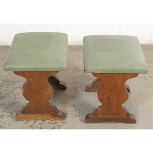 Par de Banquetas Provenzales Tapizadas en Verde - imagen 3