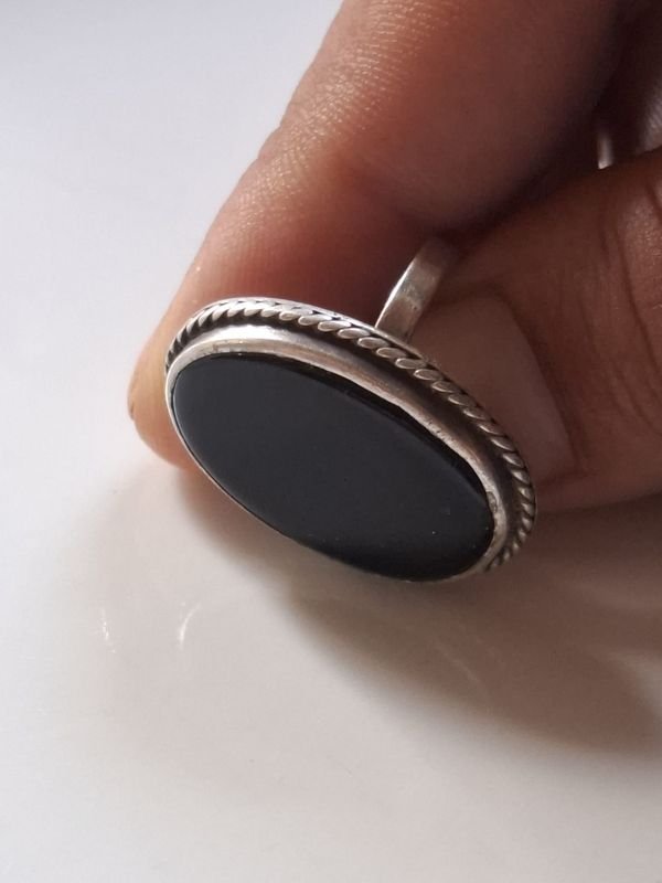 Anillo de plata con piedra Onix - imagen 4