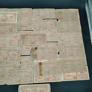 Lote de Billetes de 1 Peso Uruguayo de 1939 - imagen 5