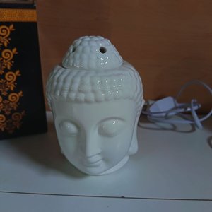 Par de Hornitos Aromáticos de Cerámica con Diseño Floral y Buda - imagen 3
