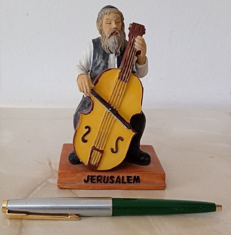 Figura de Contabajista decorativa hecha en Yeso - imagen 1