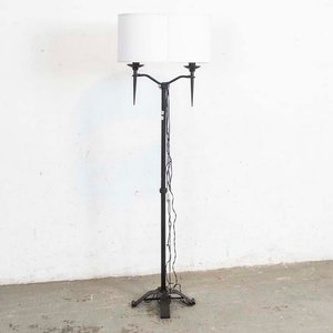 Lote anterior: Lámpara de Pie Metálica con Pantalla y Dos Luces