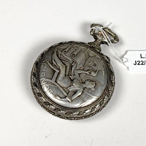 Reloj de Bolsillo Dama Caja de Plata con Esfera Esmaltada y Detalle de Chip - imagen 5
