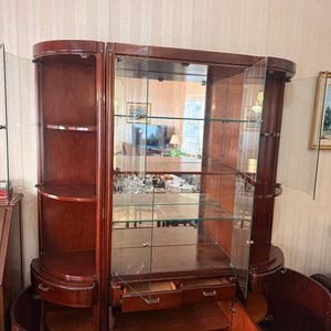 Mueble Bar Vitrina Desarmable Madera Oscura Estilo Clásico - imagen 4