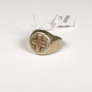 Lote anterior: Anillo de Plata y Oro con Cruz de Enfermero - Medida 16 mm