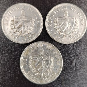 3 Monedas de Cuba: Che Guevara, Tres Pesos - imagen 2