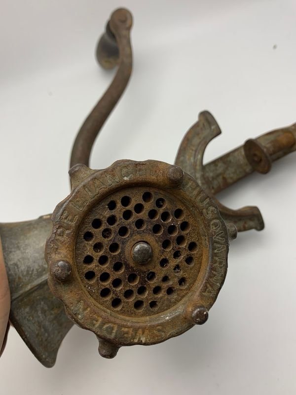 Antigua máquina de picar carne para venta - imagen 3