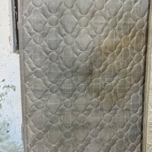 Lote anterior: Colchón dos plazas 
