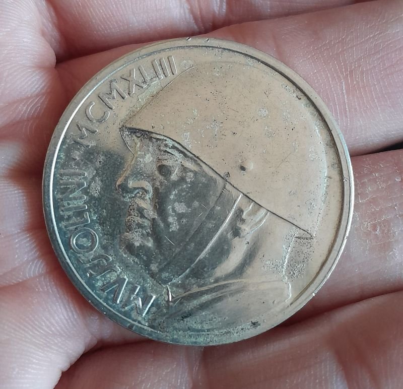 Moneda de plata italiana de la Primera Guerra Mundial - imagen 2