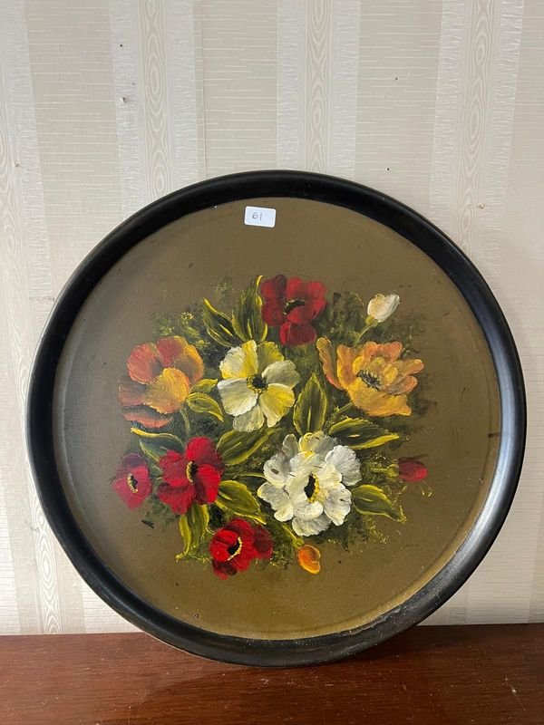 Bandeja Decorativa Redonda con Flores Pintadas a Mano