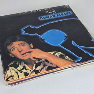 Lote anterior: Selección de Vinilos de Rock: Paul McCartney y Más