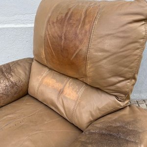 Sillón Reclinable de Cuerina con Masajeador (Sin Probar) - imagen 2
