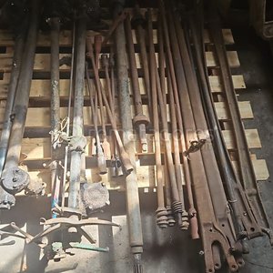 Lote siguiente: Lote de Piezas Metálicas Varias para Maquinaria