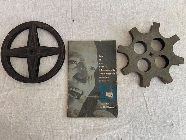 Guía Bell & Howell Filmsound 202 para Proyector y Dos Carretes Vacíos - imagen 1