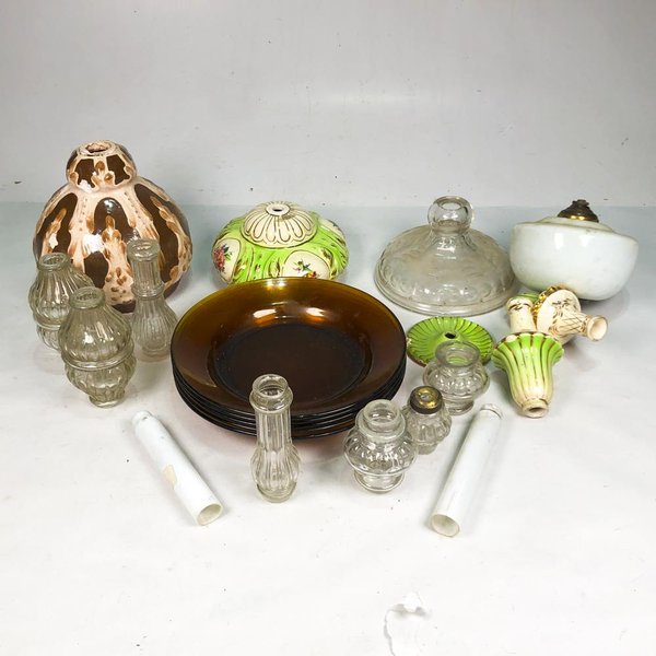 Lote de Platos de Vidrio y Accesorios para Araña