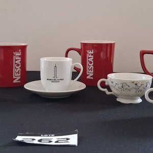 Lote de Vajilla: 3 Tazas Nescafé, 1 Pocillo Museo del Fútbol Uruguay, 8 Platos Opalina - imagen 12