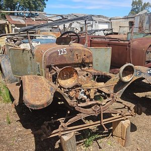 Lote anterior: Chasis de Automóvil Antiguo para Restaurar