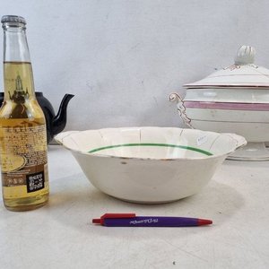 L 068 - 10 Piezas - Importante surtido de piezas de vajilla antigua de diversas firmas europeas, destacando tazas y bandejas de servicio (Con detalles y averias) - imagen 6