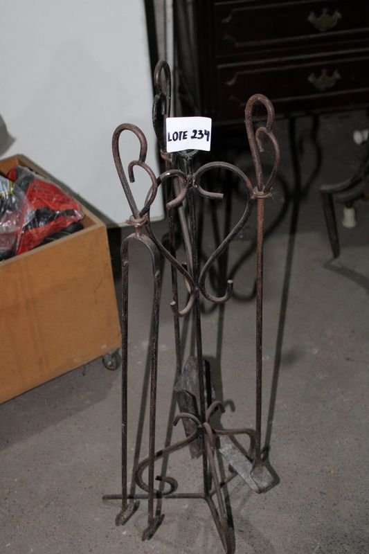 Item 856168 - Image 0