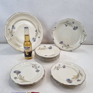 Juego de Loza Antigua Weimar Bavaria: 14 Piezas de Porcelana Marfil con Cardos y Bordes Plateados - imagen 2