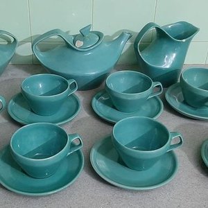 Juego de Loza Turquesa y Amarillo: Platos, Tazas de Té y Postre - imagen 2