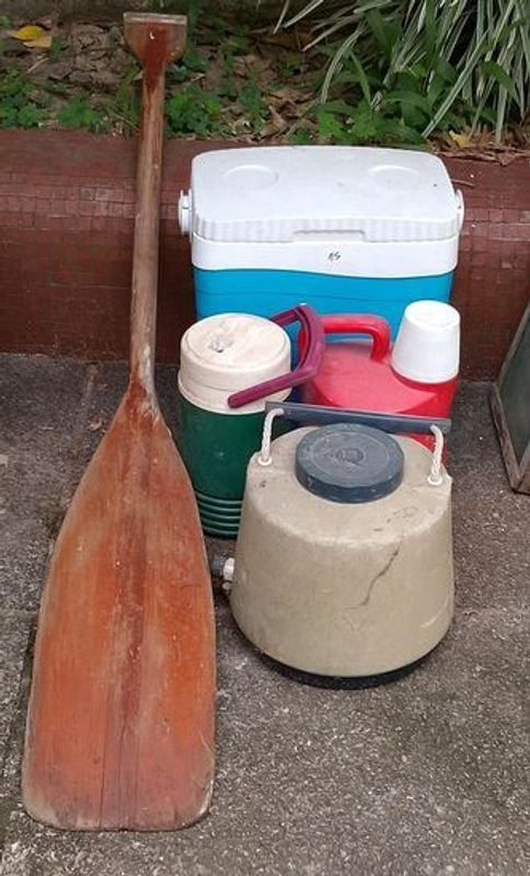 Lote de 3 Termos, Conservadora y Remo de Madera - imagen 1