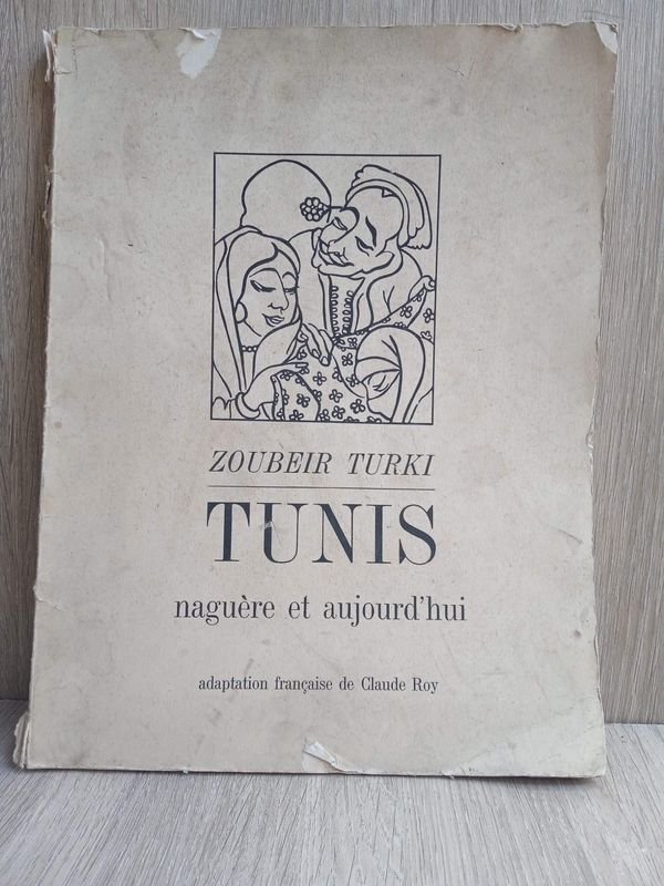 Libro antiguo de edición francesa con detalles ornamentales - imagen 2