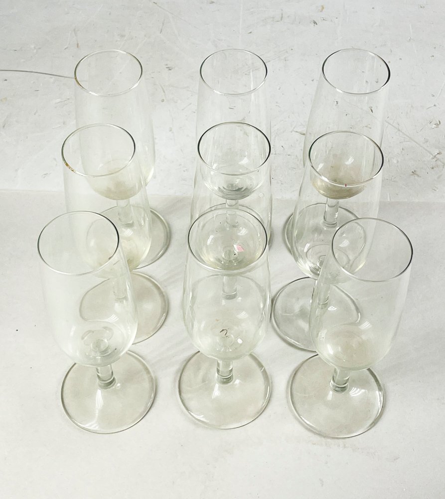 Nueve copas y flautas de cristal - imagen 2