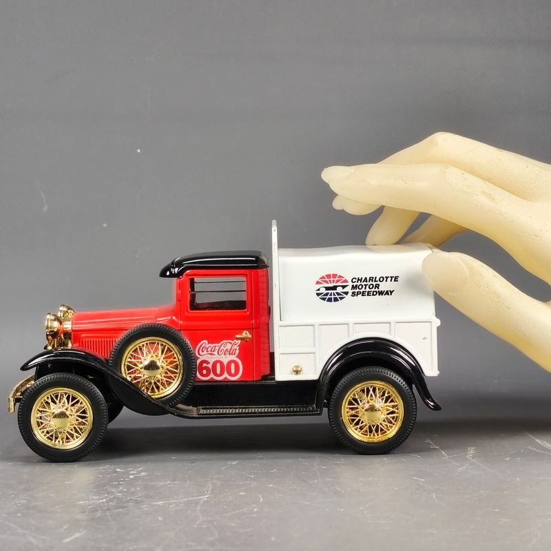 Camión Alcancía Coca Cola 600, Die Cast Metal serie especial, Ford A Edición Limitada - imagen 2