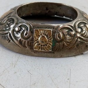 Aro para Rastra en Metal Plateado con Bronce y Motivos Gauchescos - imagen 4