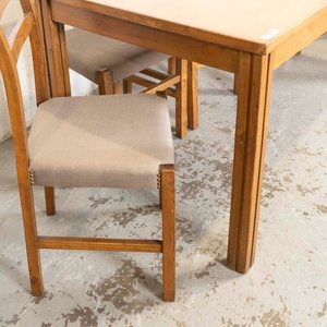 Mesa de Comedor Rectangular con Seis Sillas Tapizadas - imagen 3