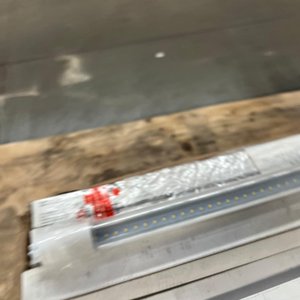 Lote de 28 Tubos LED Neutra 10W VIVION Transparentes - imagen 2
