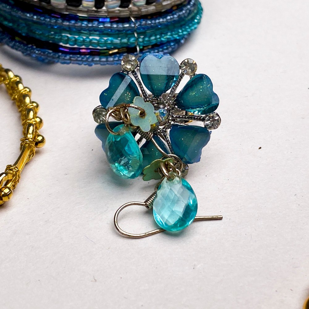 Joyas variadas de oro, plata y azul - imagen 4