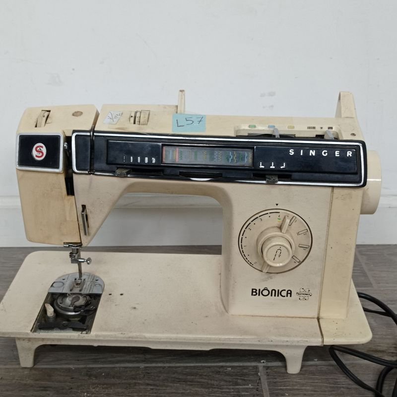 Maquina de coser eléctrica Singer en venta - imagen 3
