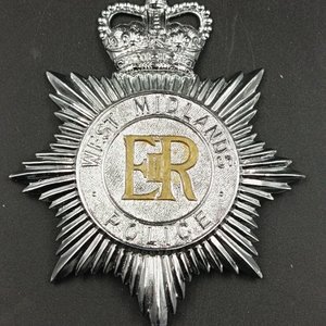 Placa de Casco Policía West Midlands Police Inglaterra Original - imagen 1