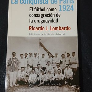 Lote anterior: Libro "La Conquista de París 1924" por Ricardo J. Lombardo