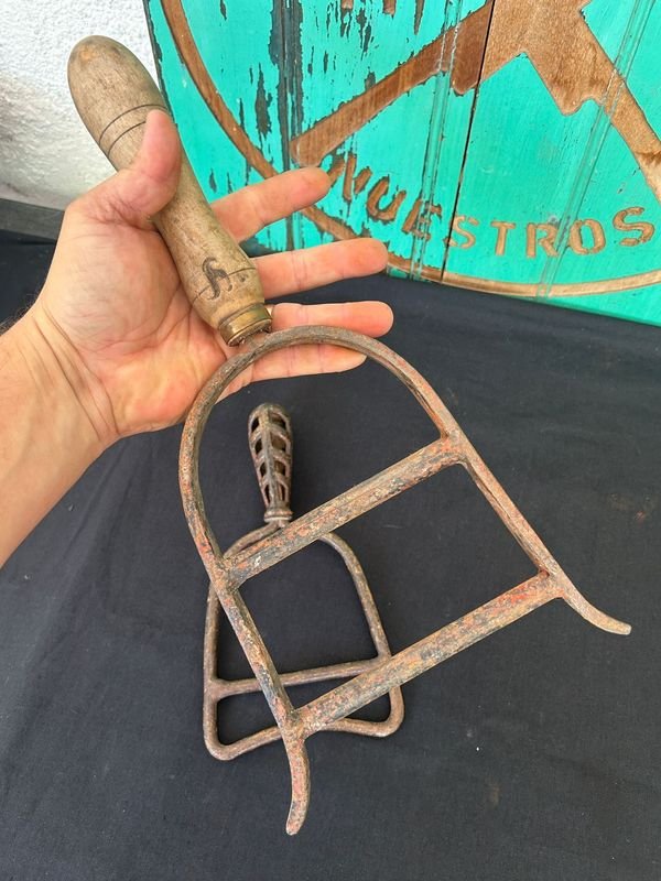 Dos abrebocas antiguos para la venta - imagen 2