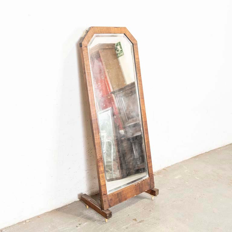 Lote siguiente: Espejo probador art nouveau con marco de madera