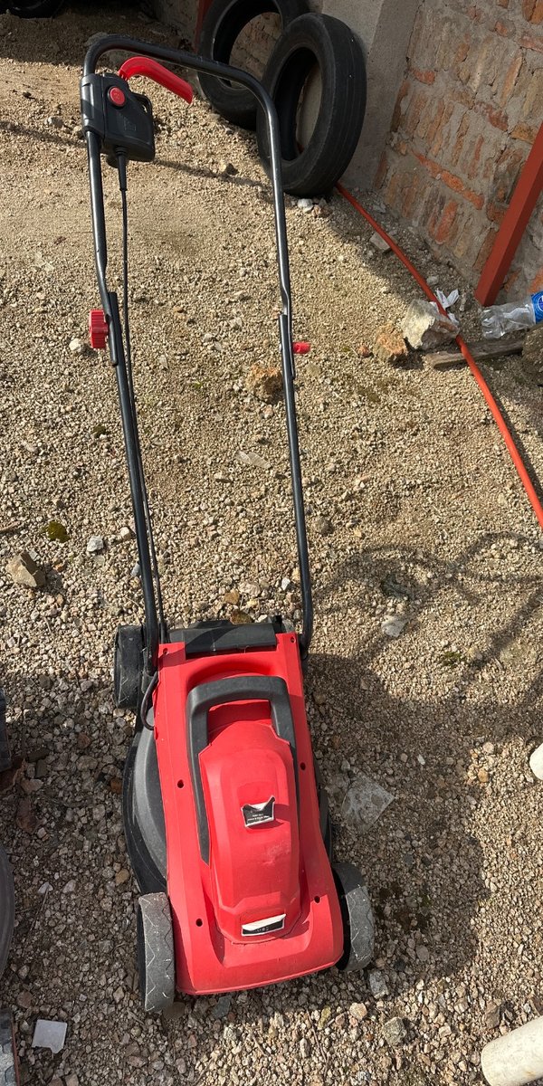 Cortacésped Eléctrico Rojo