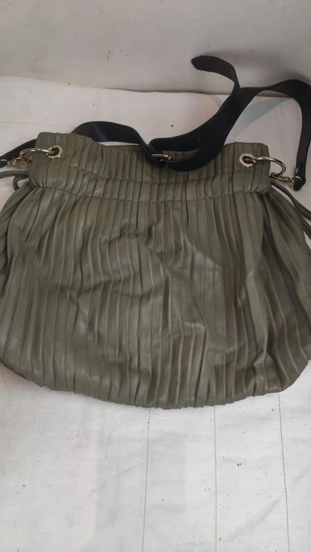 Item 863937 - Image 0