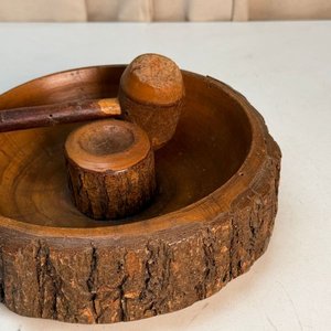 Cascanueces Rústico de Madera con Mazo - imagen 3