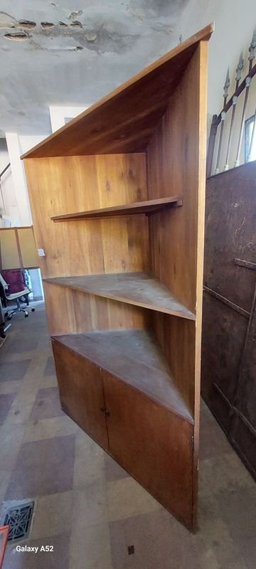 Mueble esquinero en madera de excelente calidad - imagen 5