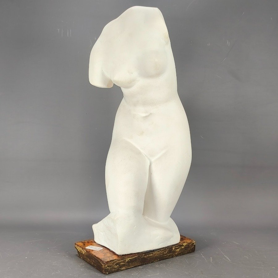 Item 18774 - Image 0