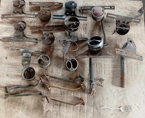 Soportes y Bases de Faroles para Ford A 1928 y Dodge 1928/1929