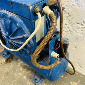 Lote #046R – Compresor de aire eléctrico - imagen 3