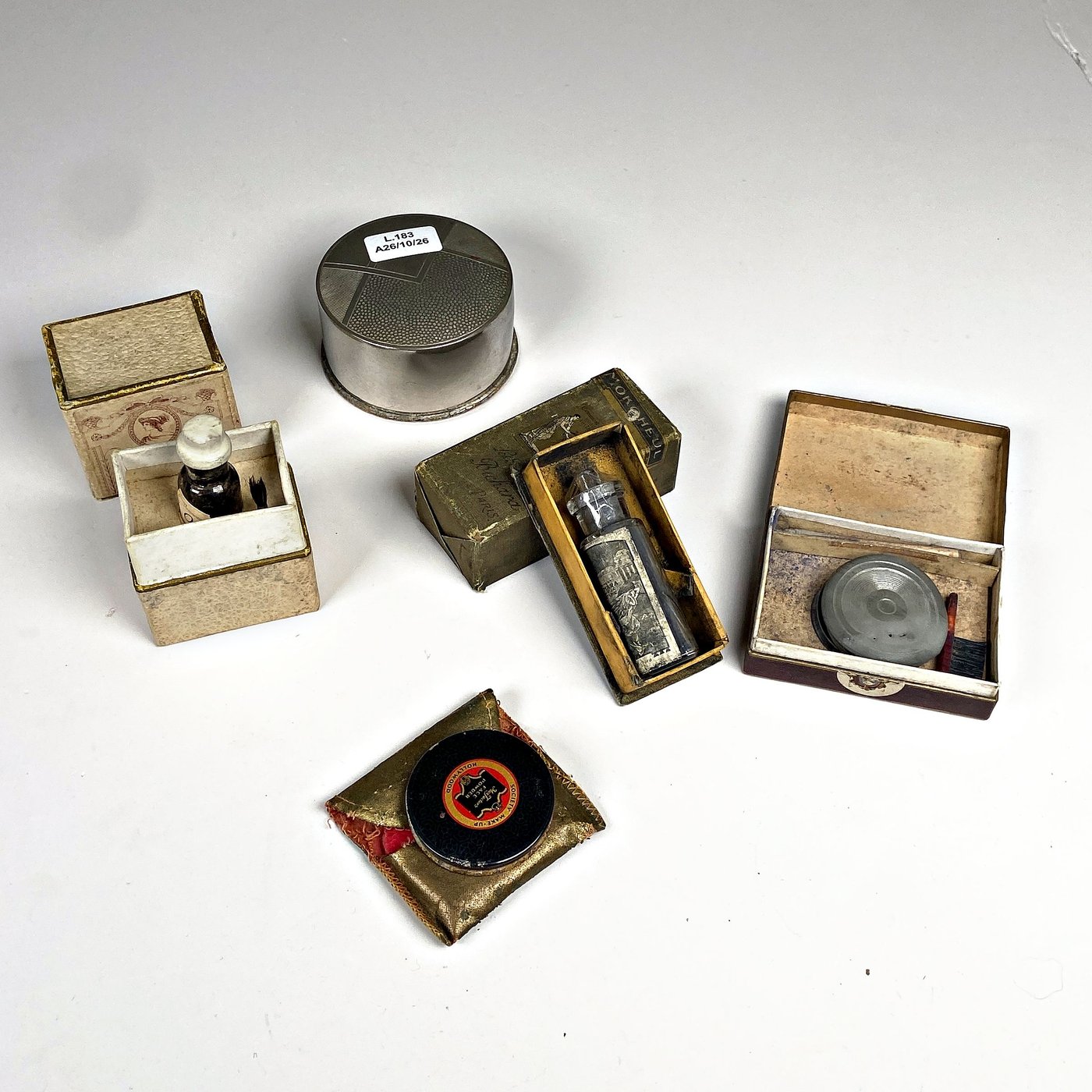 Lote de 5 piezas de maquillaje y tocador antiguo
