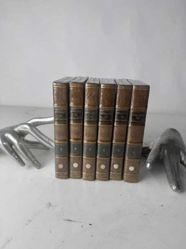 Lote siguiente: Colección de libros antiguos de la editorial J.P. Meline, Bruselas, 1834