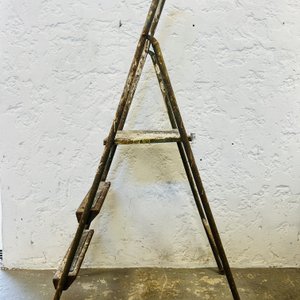 Lote #036 – Escalera plegable en hierro tres escalones - imagen 3