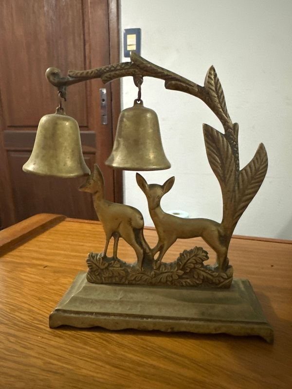 Campanitas de Bronce con Imagen de Venados - imagen 1