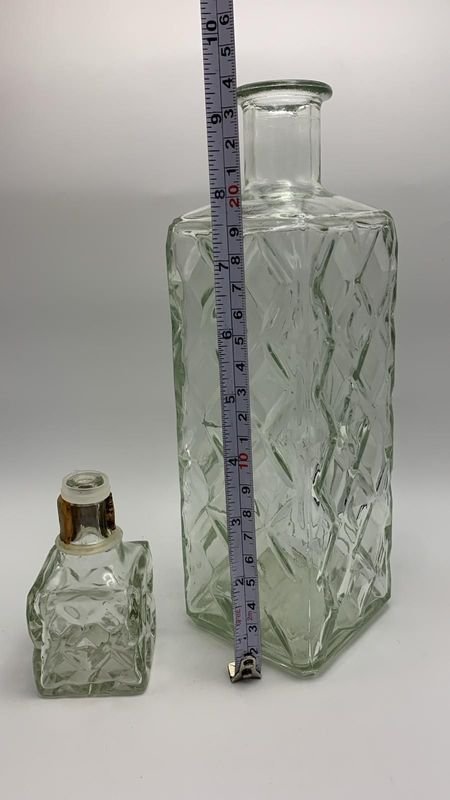 Botella de whisky antigua con tapa - imagen 2